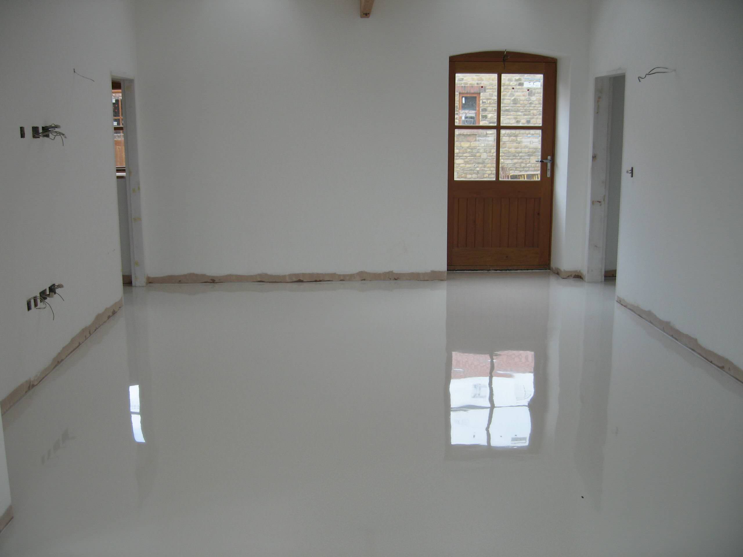 Photo of What are some difficulties & advantages of epoxy flooring?