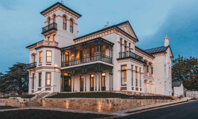 Hobart Accommodation & Tours